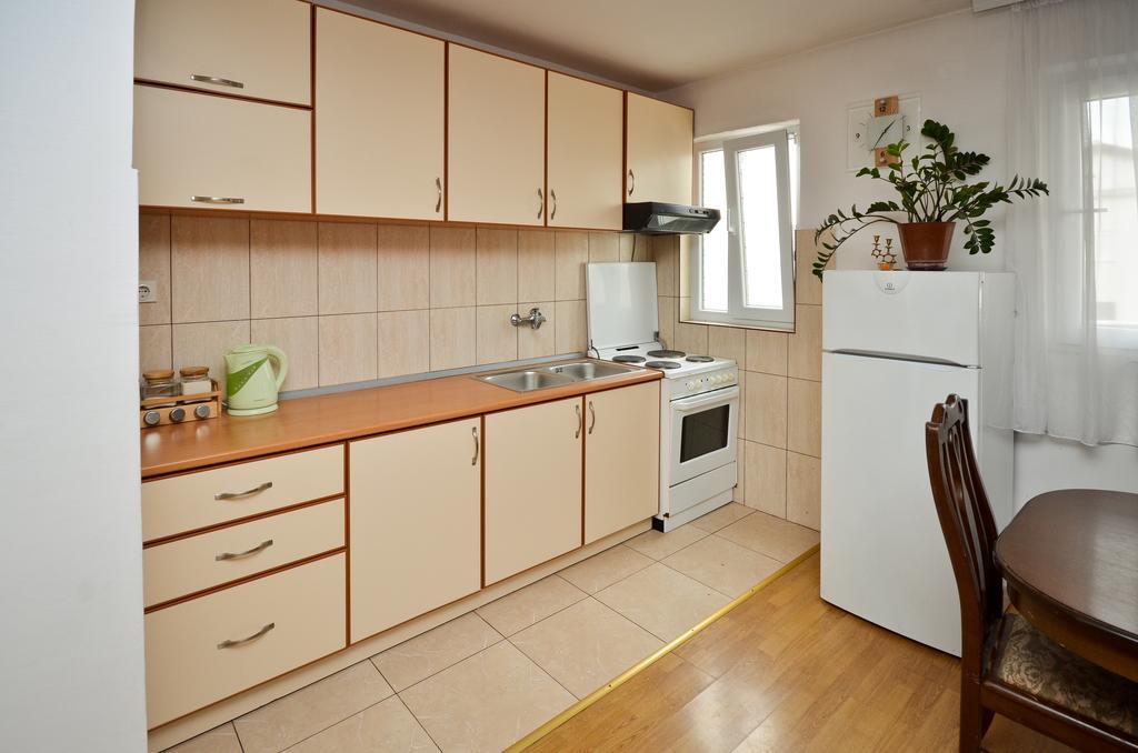 Apartmani Alexandra Budva Habitación foto