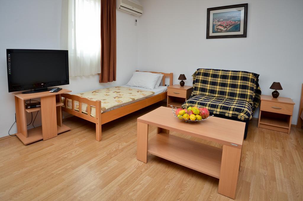 Apartmani Alexandra Budva Habitación foto