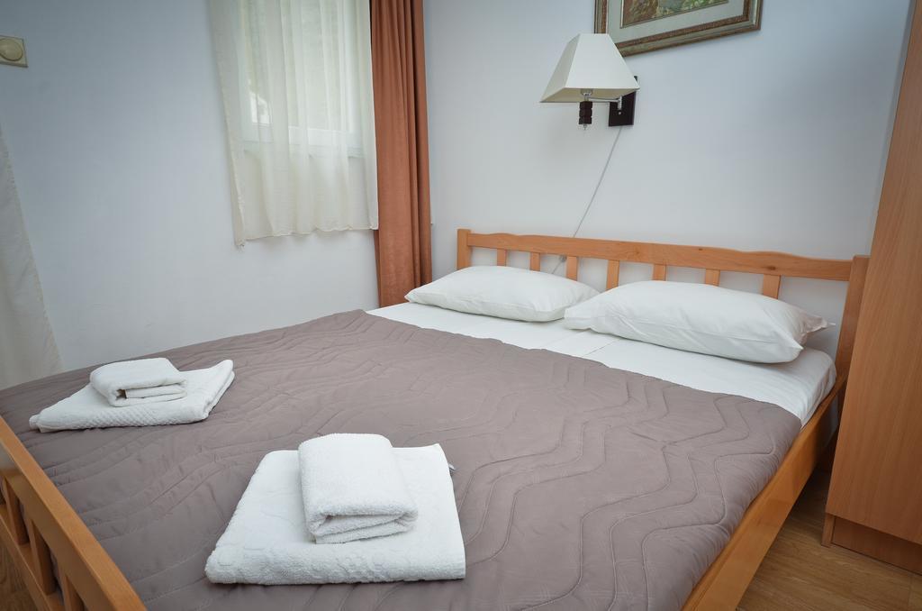 Apartmani Alexandra Budva Habitación foto
